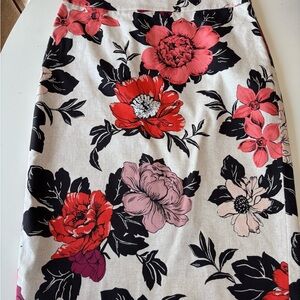 Ann Taylor Floral Print Women's Skirt-Size 2-Worn Once
